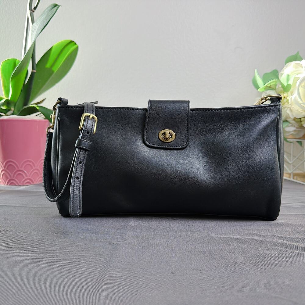 COACH Rare Vintage Penelope Black Leather Crossbody Purse 9818